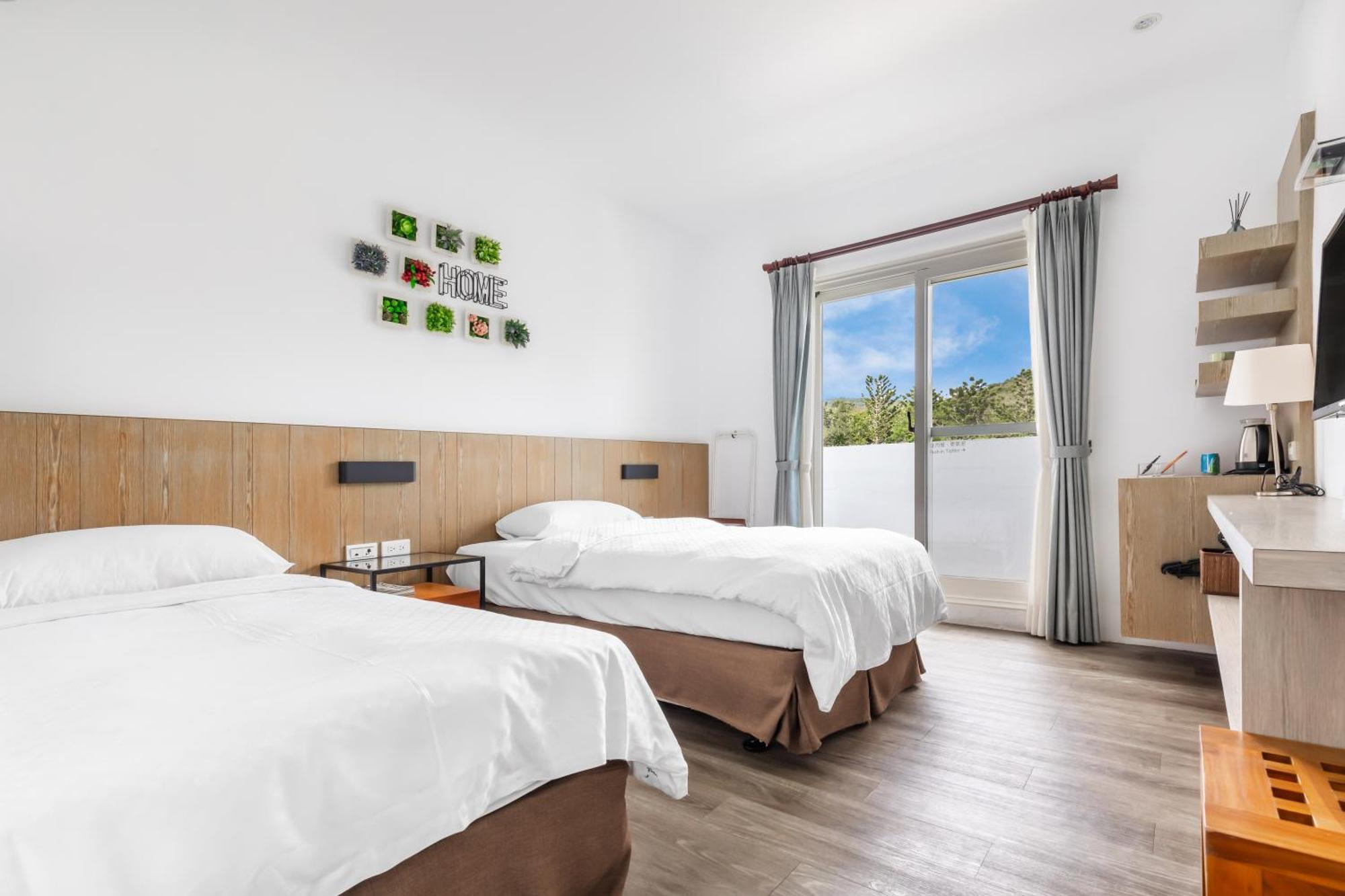 Fairyland & Farm Guest House Kenting Bagian luar foto