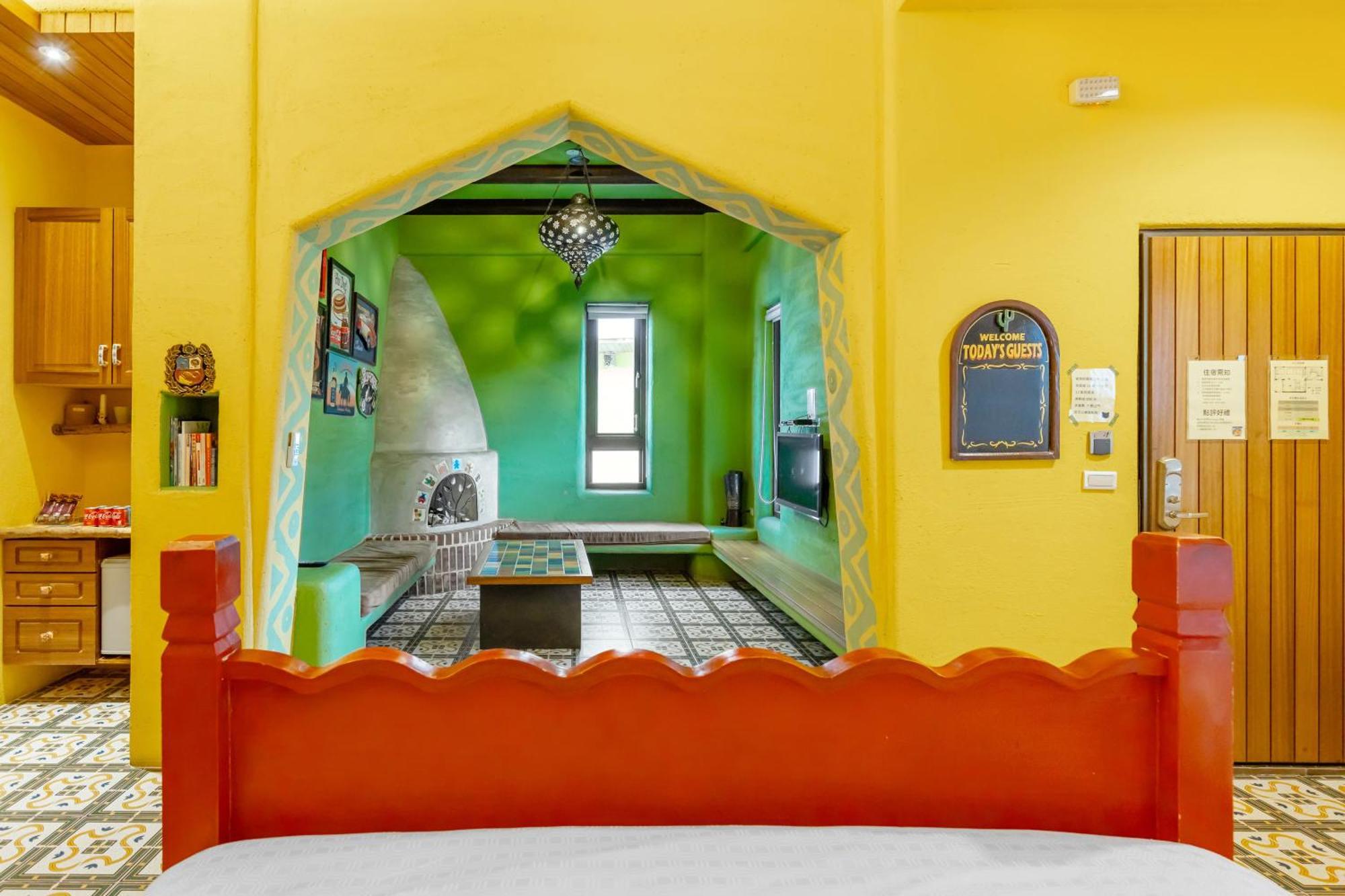 Fairyland & Farm Guest House Kenting Bagian luar foto